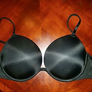 Victoria’s Secret Pink Wear Everywhere Super Bra